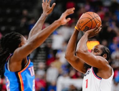 哈登2分钟内得分12+已有18次，自有统计以来仅少于库里25次-NBA新闻